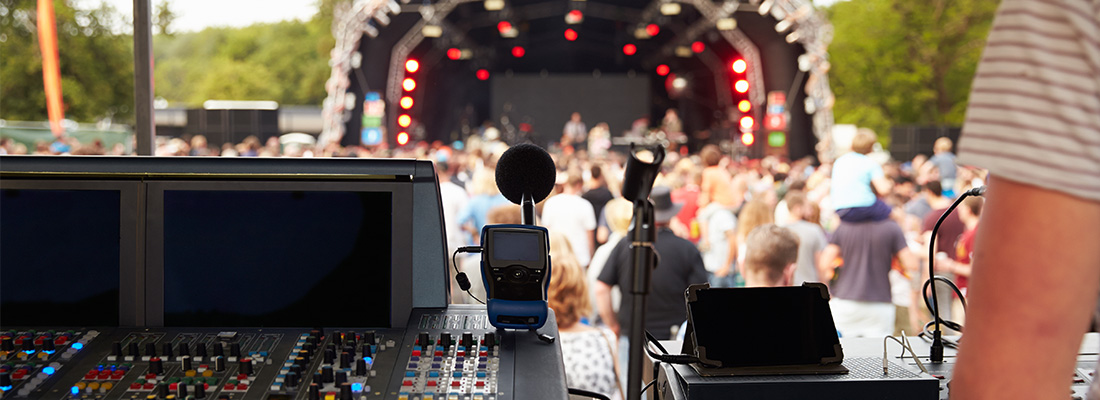 OUTDOOR EVENTS & CONCERTS